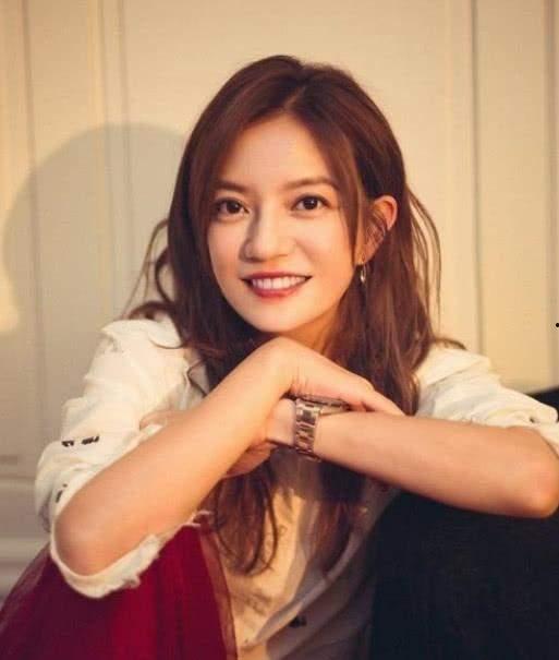 吃瓜娱乐圈赵薇,娱乐圈的瓜田女王，揭秘她的辉煌与争议